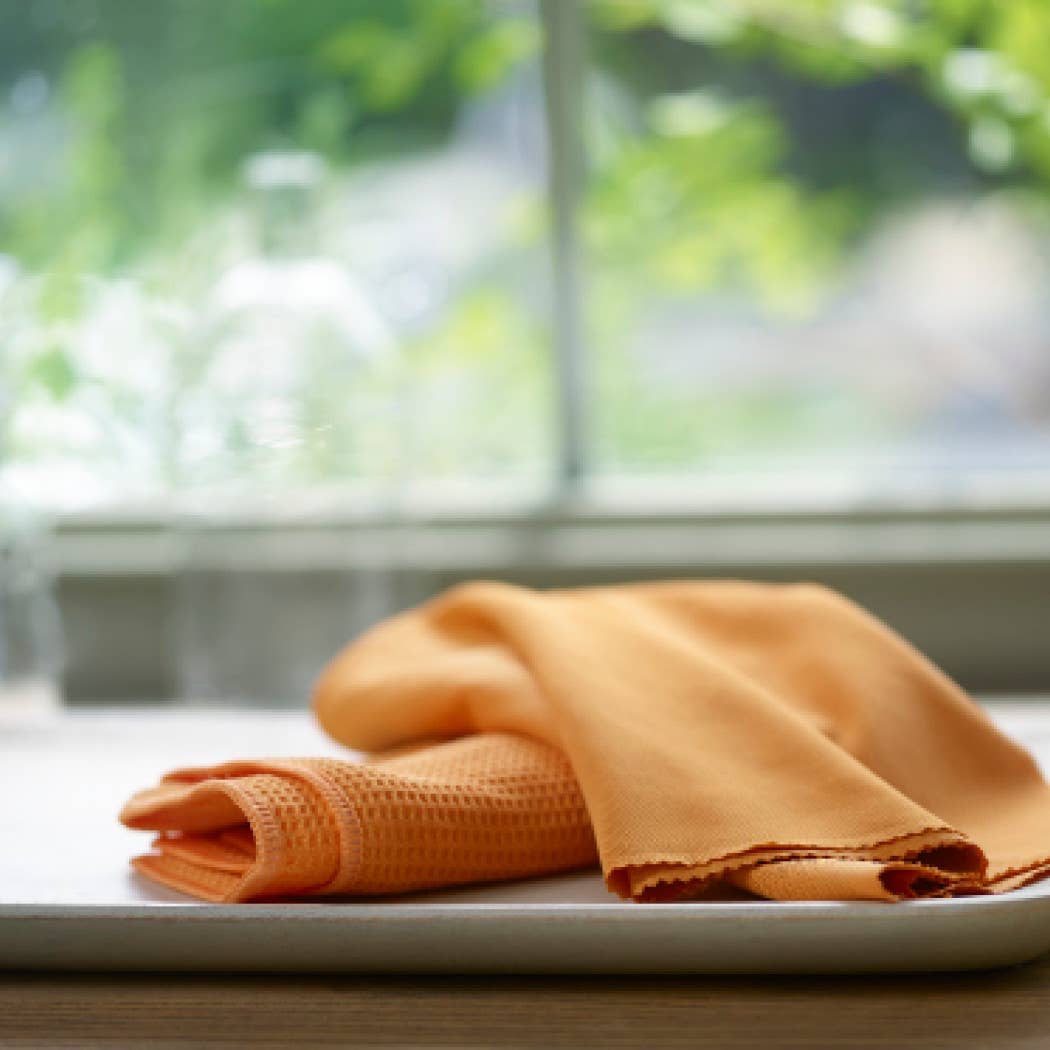 Window Cleaning Cloth Kit: Tangerine Orange