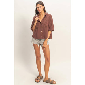 Button-Up Collared Short Sleeve Shirt: CHOCOLATE