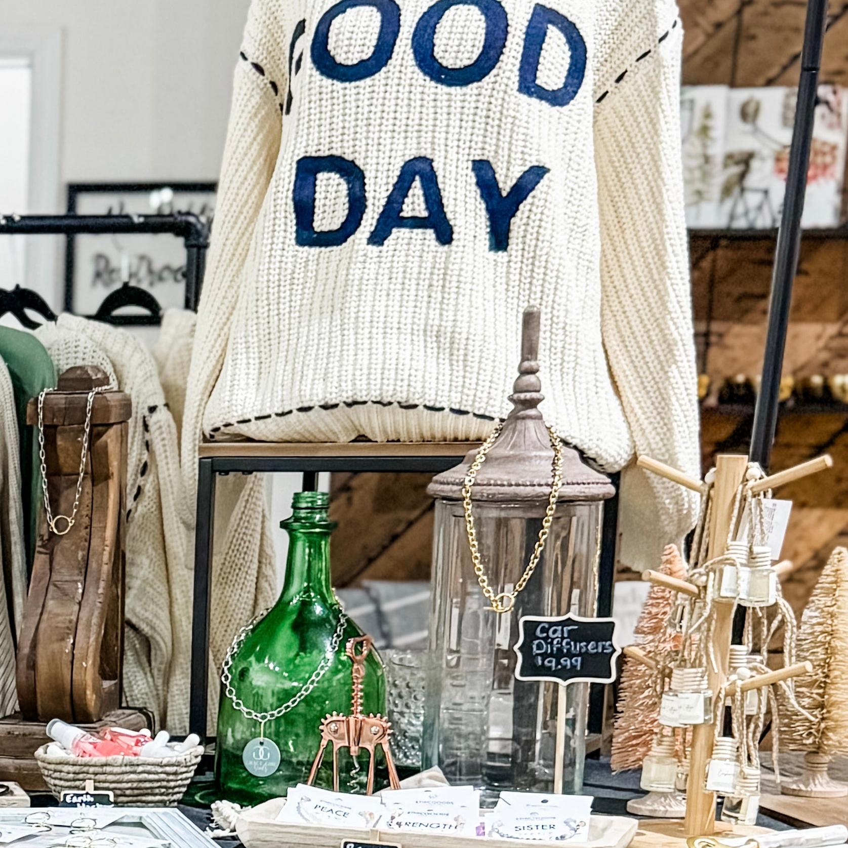 POL : Round neck lettering detail solid knit chenille sweater top: CREAM