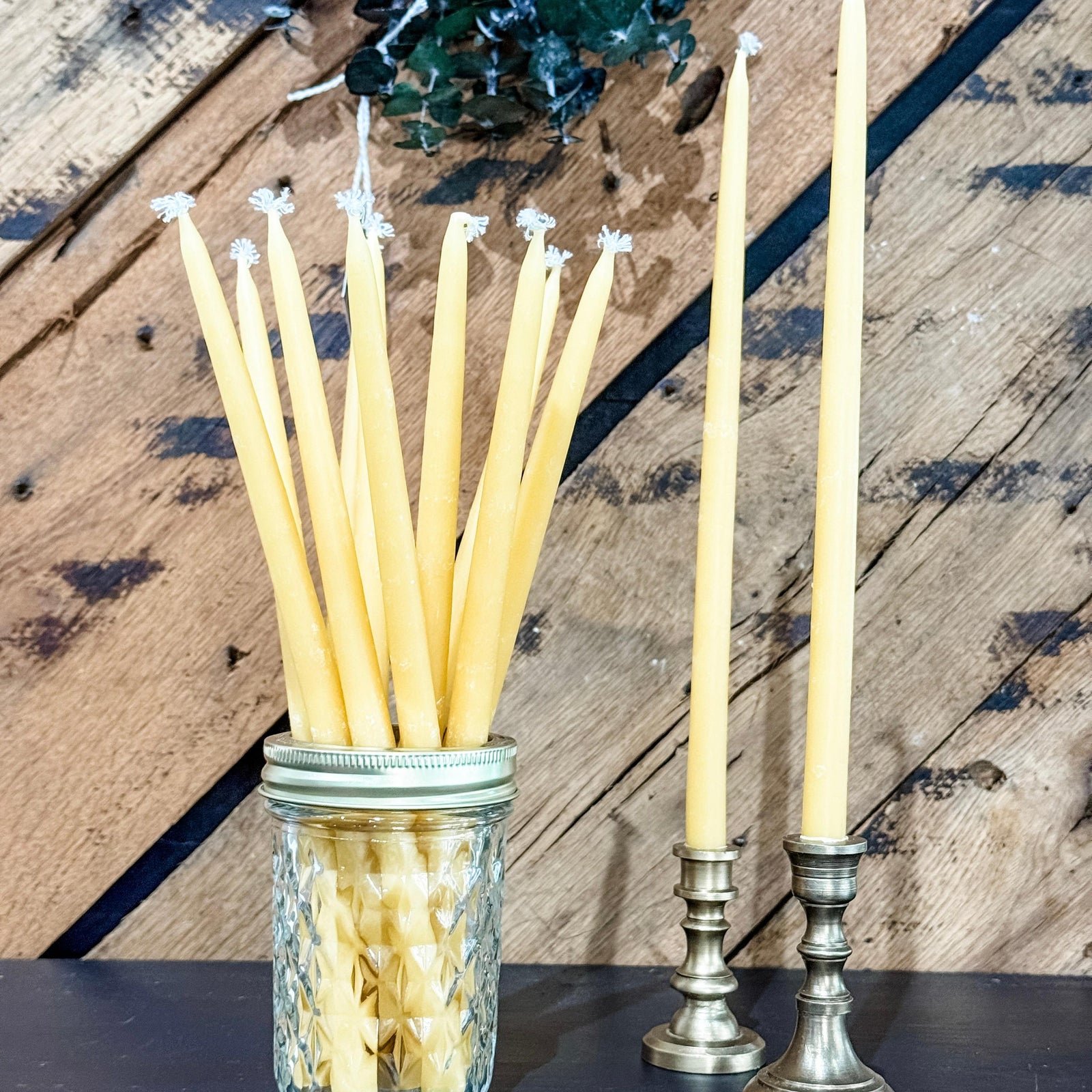 100% Beeswax 1/2-in Taper Candle