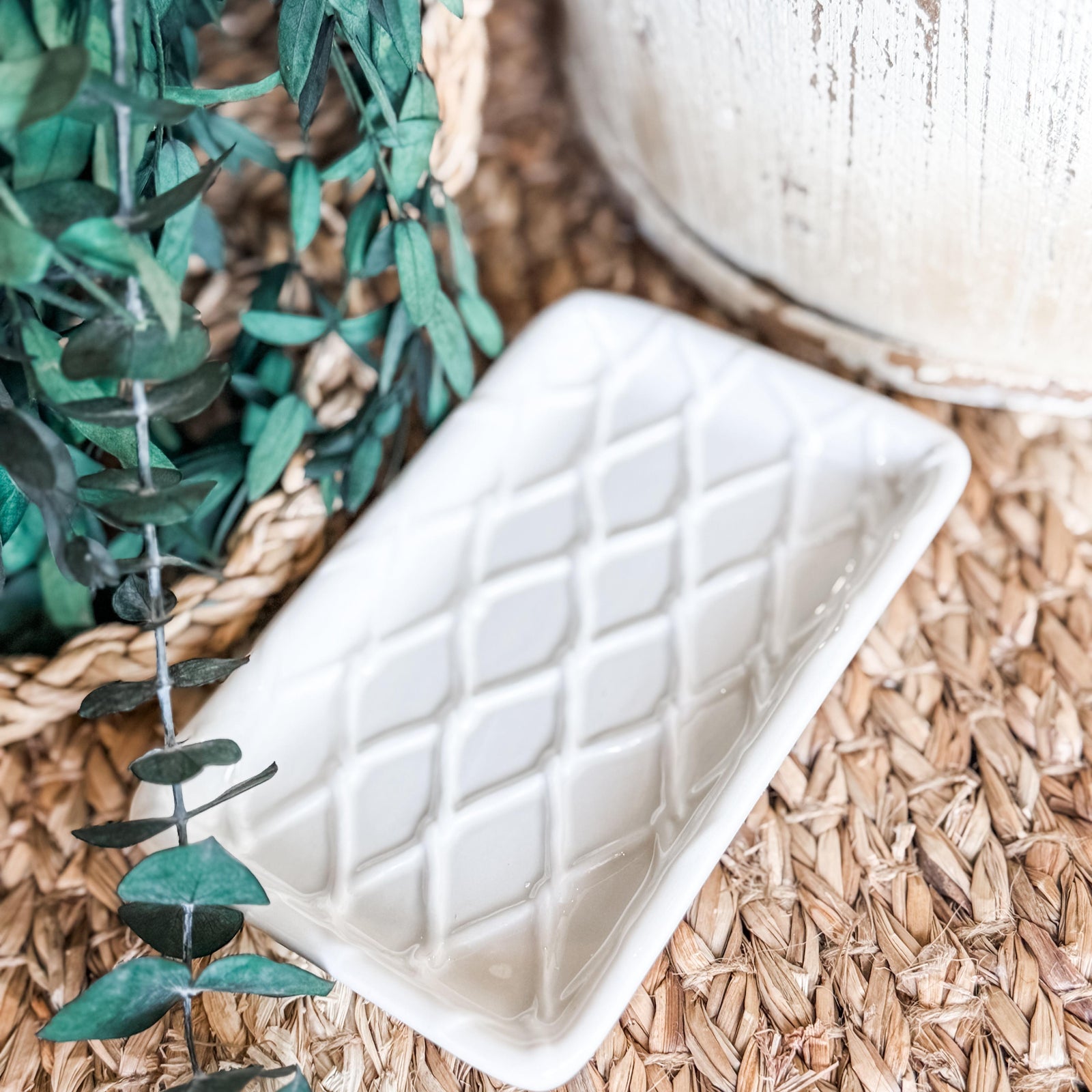 White Textured Soap Dish
