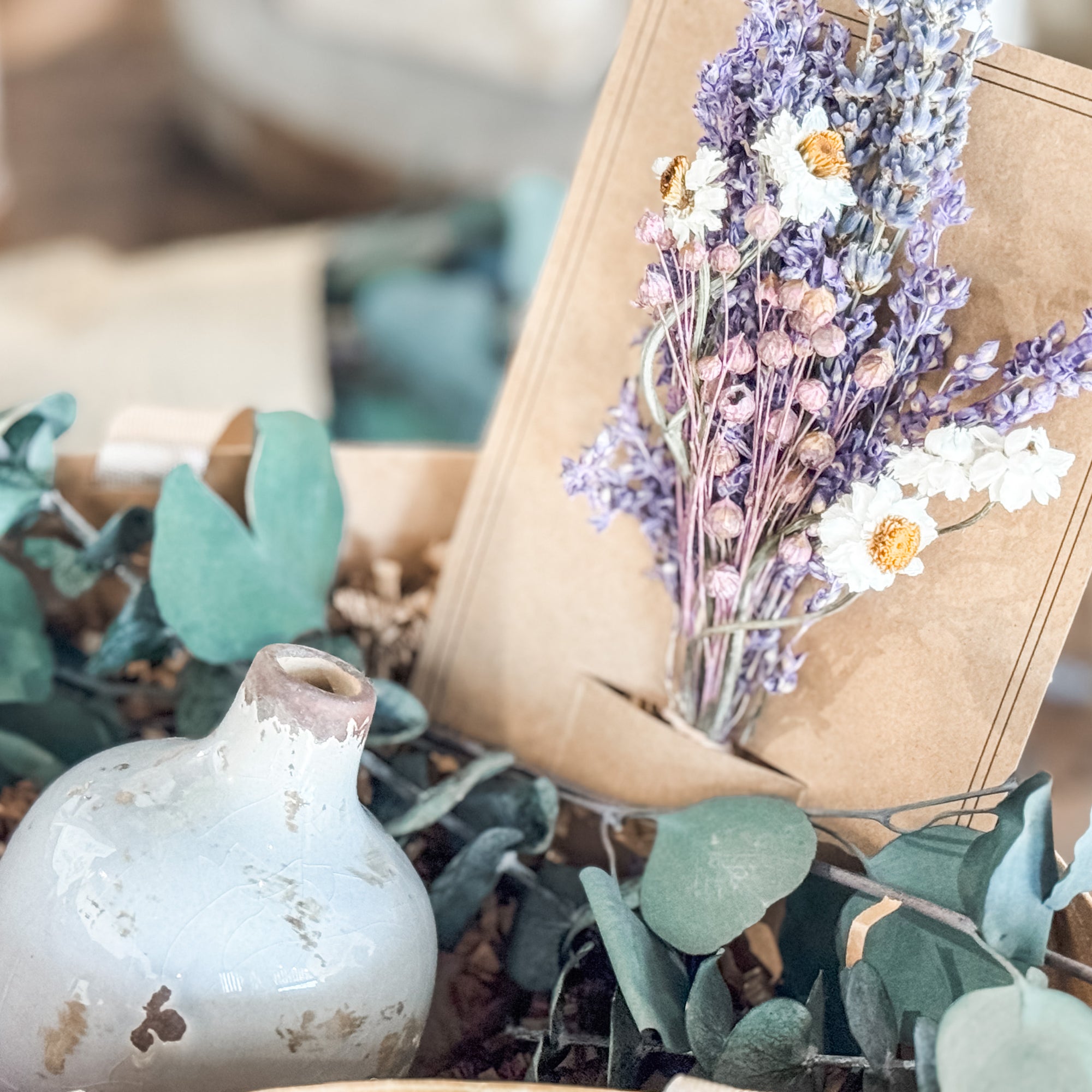 Perfect Pairing Gift Set - Bud Vase and Dried Mini Bouquet