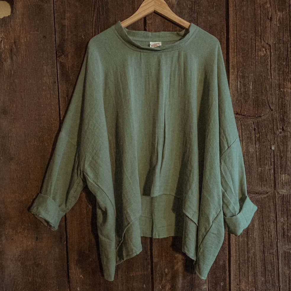Organic Boho Unisex Pullover Flowy Shirt, Bamboo Long Sleeve: Basil / Blue