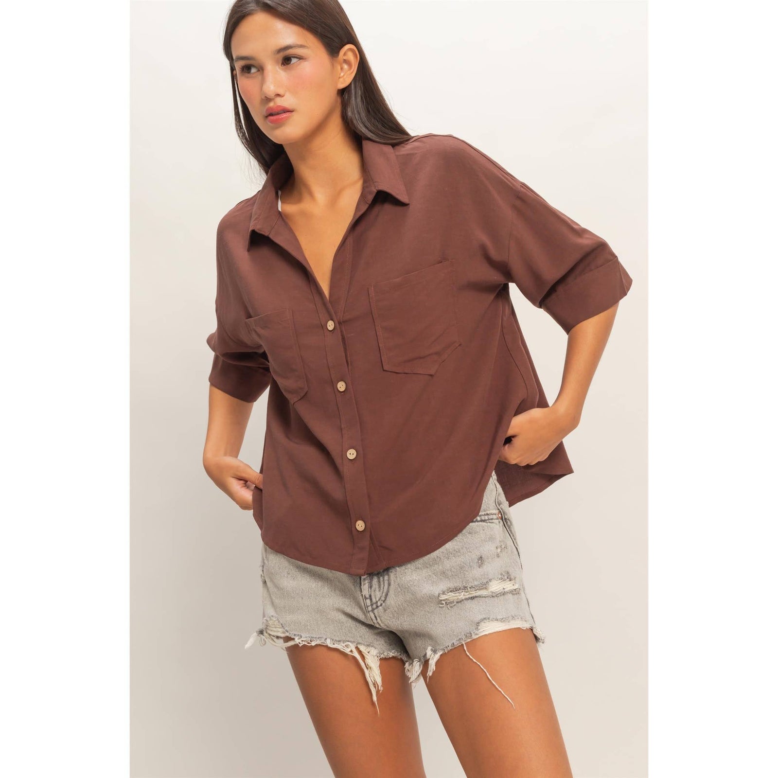 Button-Up Collared Short Sleeve Shirt: CHOCOLATE
