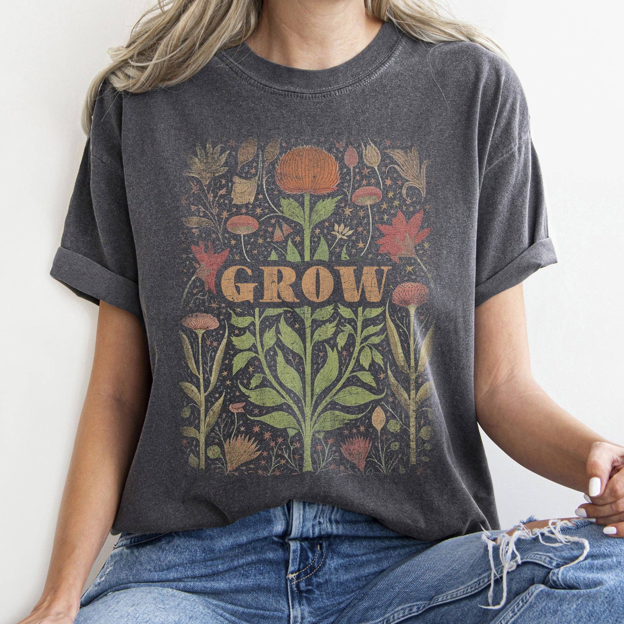 Folk Art Vintage Grow T-shirt: Pepper