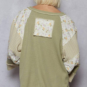 Round Neck Printed Peace Patch Overlock Stitch Knit Top: SOFT SAGE